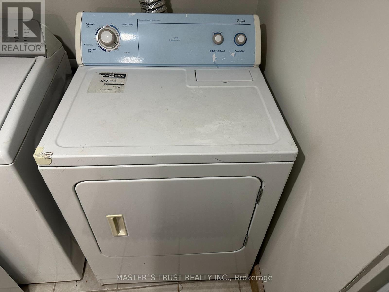 Main - 151 Dynevor Road, Toronto, Ontario  M6E 3X5 - Photo 9 - W12684166