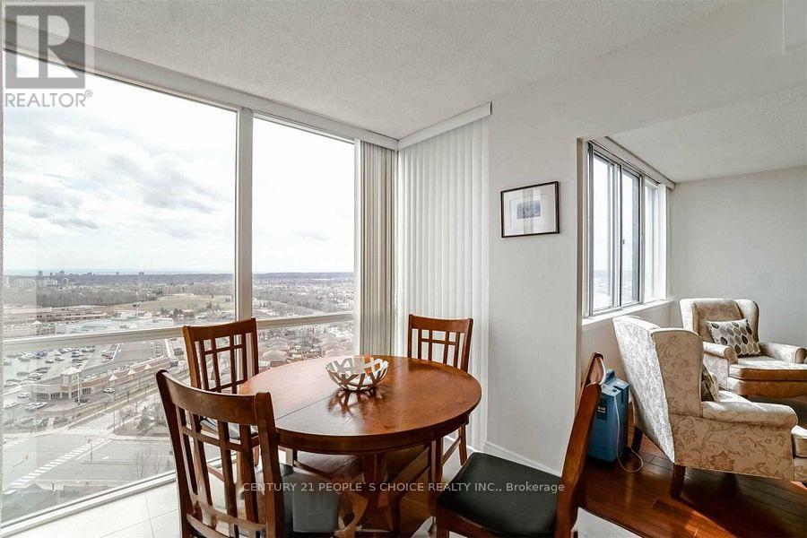 2010 - 350 Webb Drive, Mississauga, Ontario  L5B 3W4 - Photo 13 - W12684168