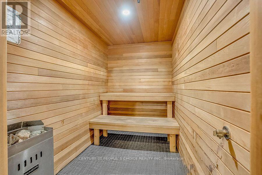 2010 - 350 Webb Drive, Mississauga, Ontario  L5B 3W4 - Photo 29 - W12684168