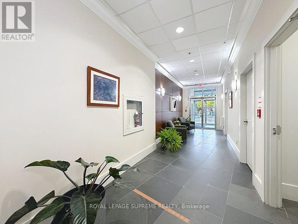 309 - 550 Hopewell Avenue, Toronto, Ontario  M6E 2S6 - Photo 6 - W12684176