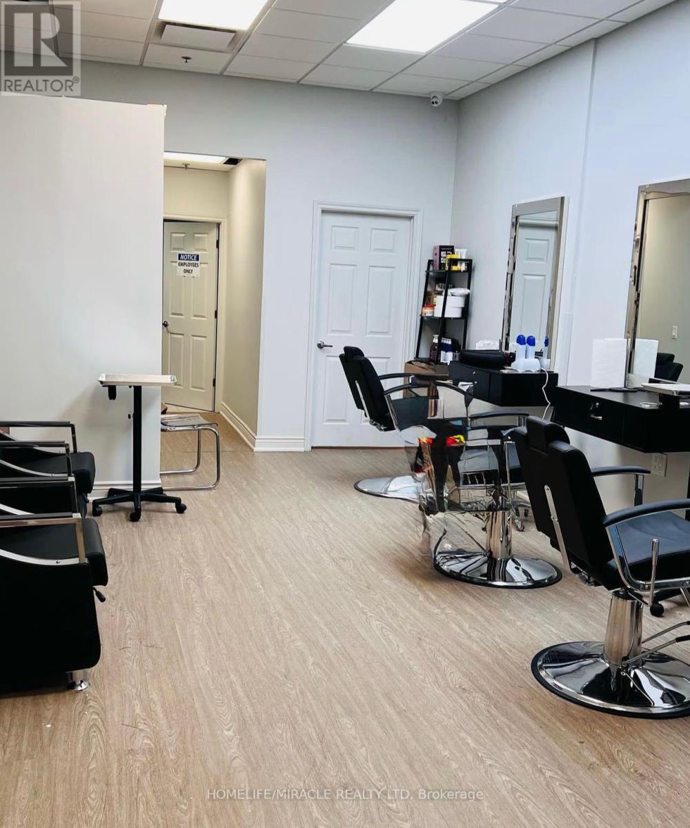 1 - 245 Queen Street E, Brampton, Ontario  L6W 2B5 - Photo 4 - W12684188