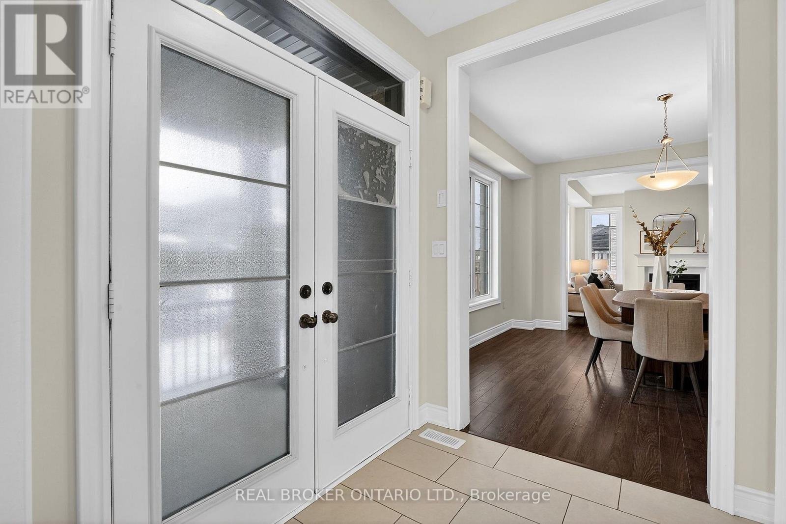 47 Pagebrook Crescent, Hamilton, Ontario  L8J 0K7 - Photo 7 - X12684180