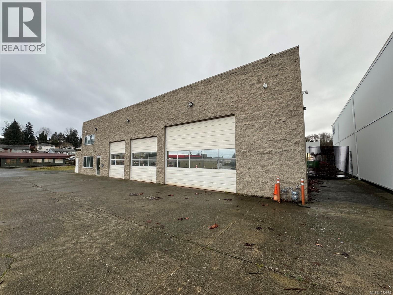 930 Ironwood St, Campbell River, British Columbia  V9W 5K7 - Photo 2 - 1022975