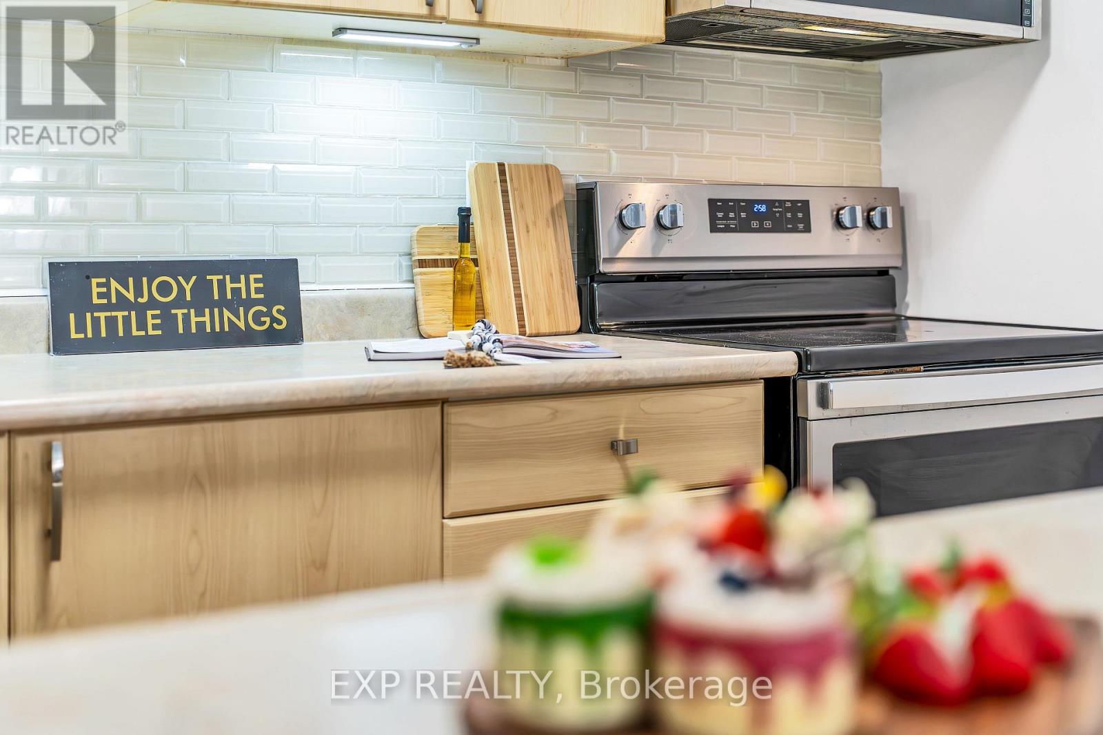 208 - 83 Aspen Springs Drive, Clarington, Ontario  L1C 5J7 - Photo 15 - E12287611