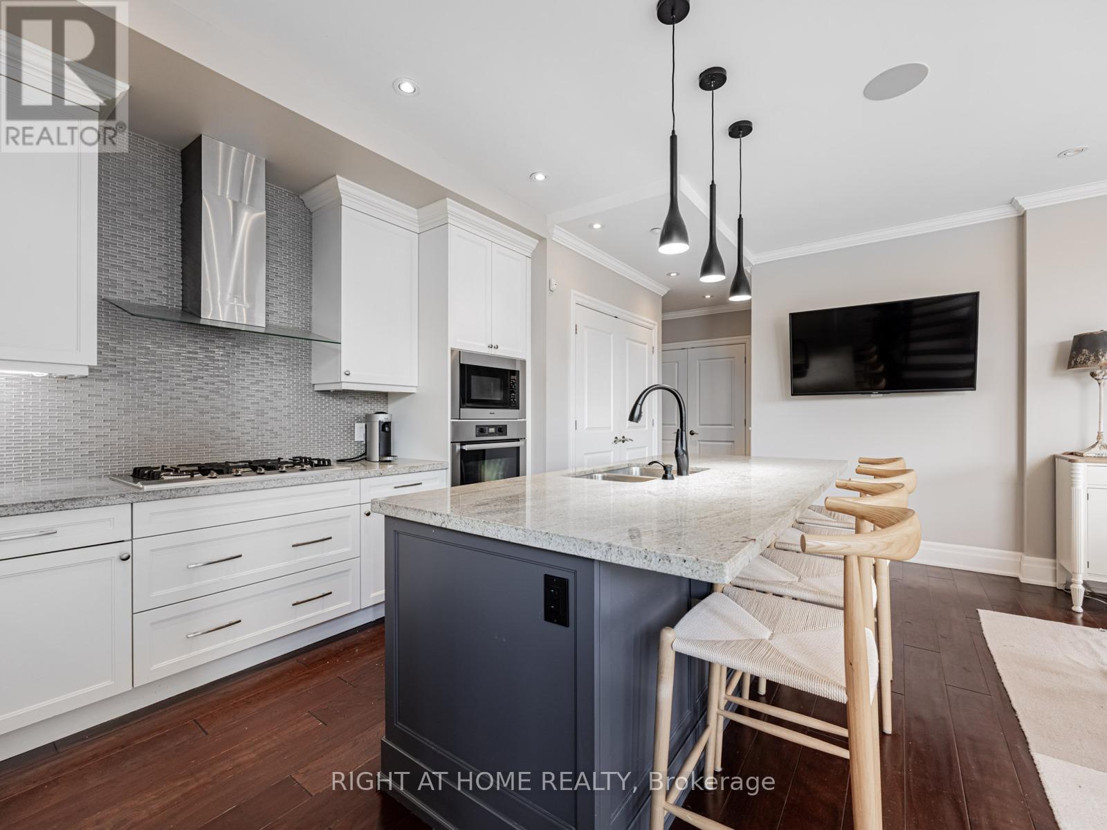 204 - 1 Rainsford Road, Toronto, Ontario  M4L 3N5 - Photo 11 - E12395903