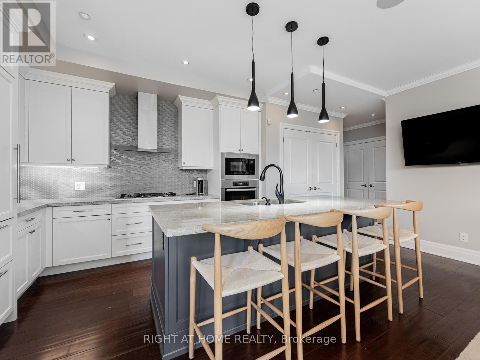 204 - 1 Rainsford Road, Toronto, Ontario  M4L 3N5 - Photo 8 - E12395903