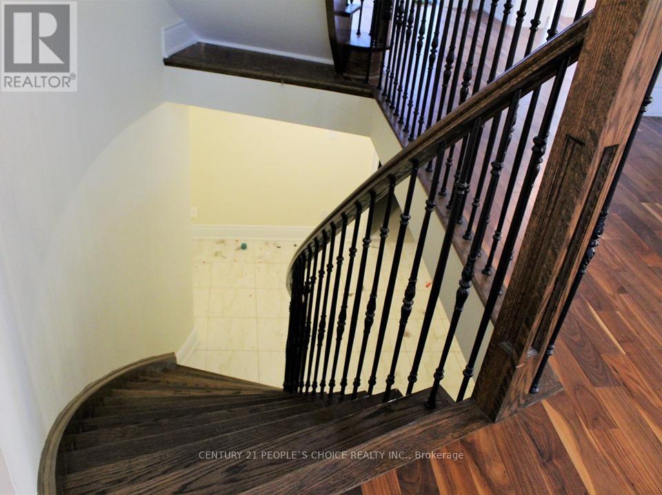 1275 Saginaw Crescent N, Mississauga, Ontario  L5H 1X4 - Photo 26 - W12684160