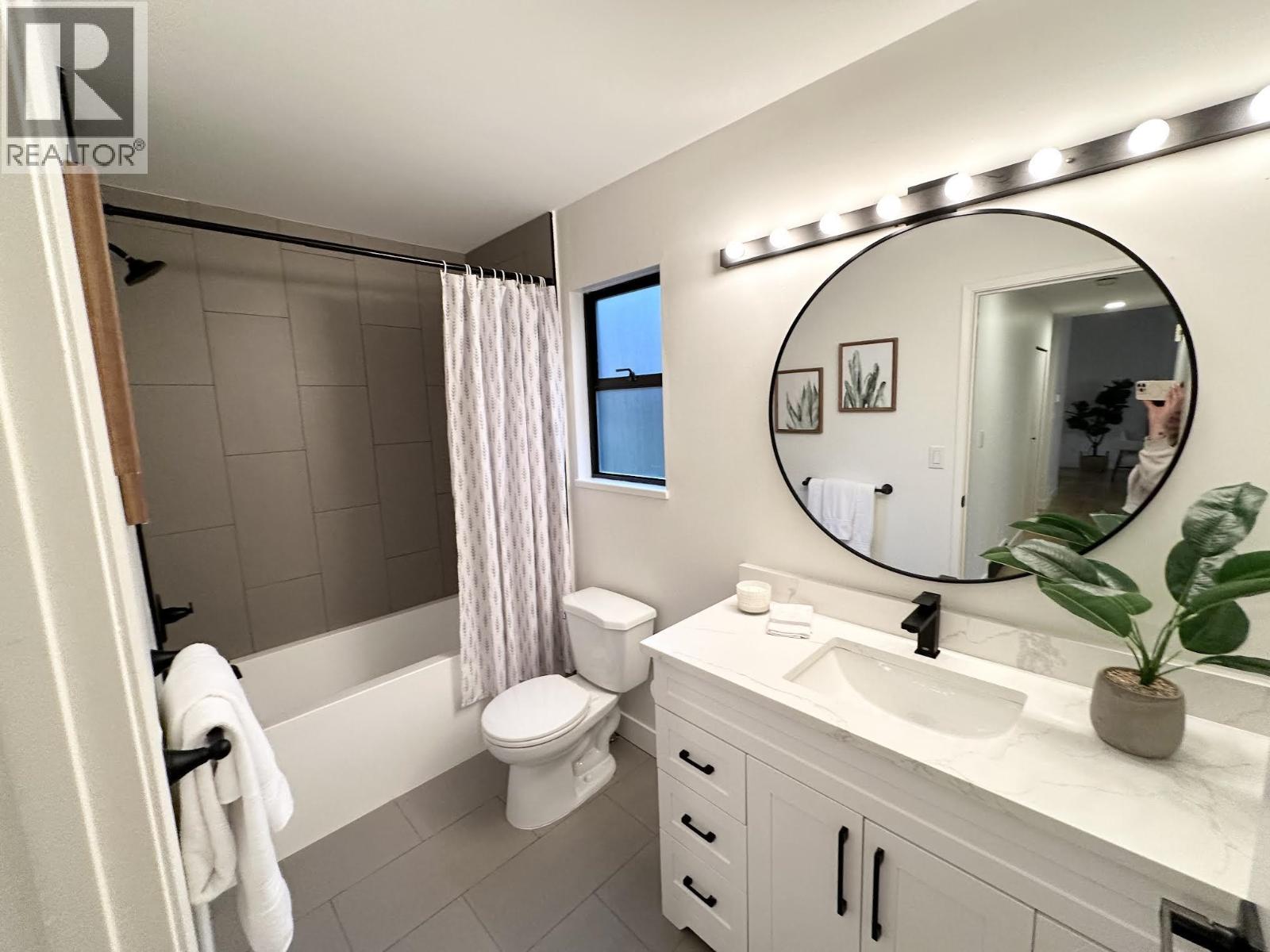 1777 Caledonia Avenue, North Vancouver, British Columbia  V7G 1T5 - Photo 13 - R3077220