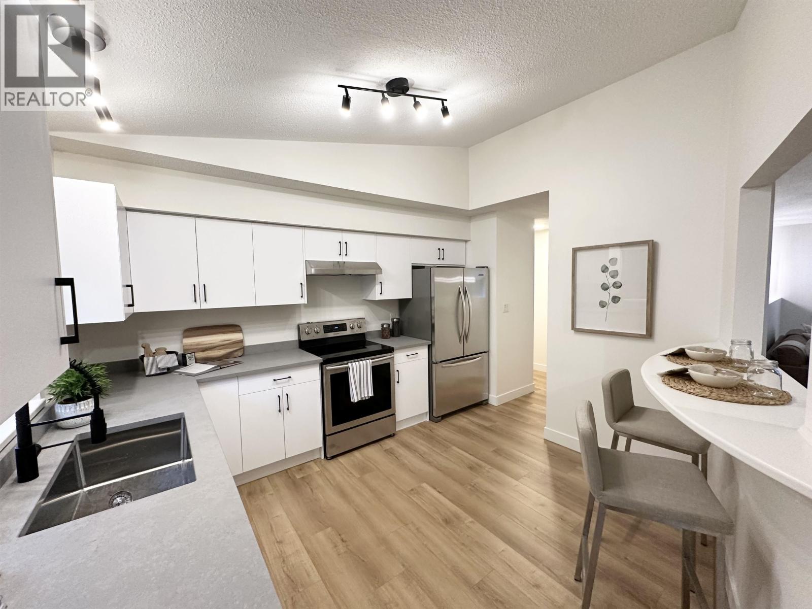 1777 Caledonia Avenue, North Vancouver, British Columbia  V7G 1T5 - Photo 7 - R3077220