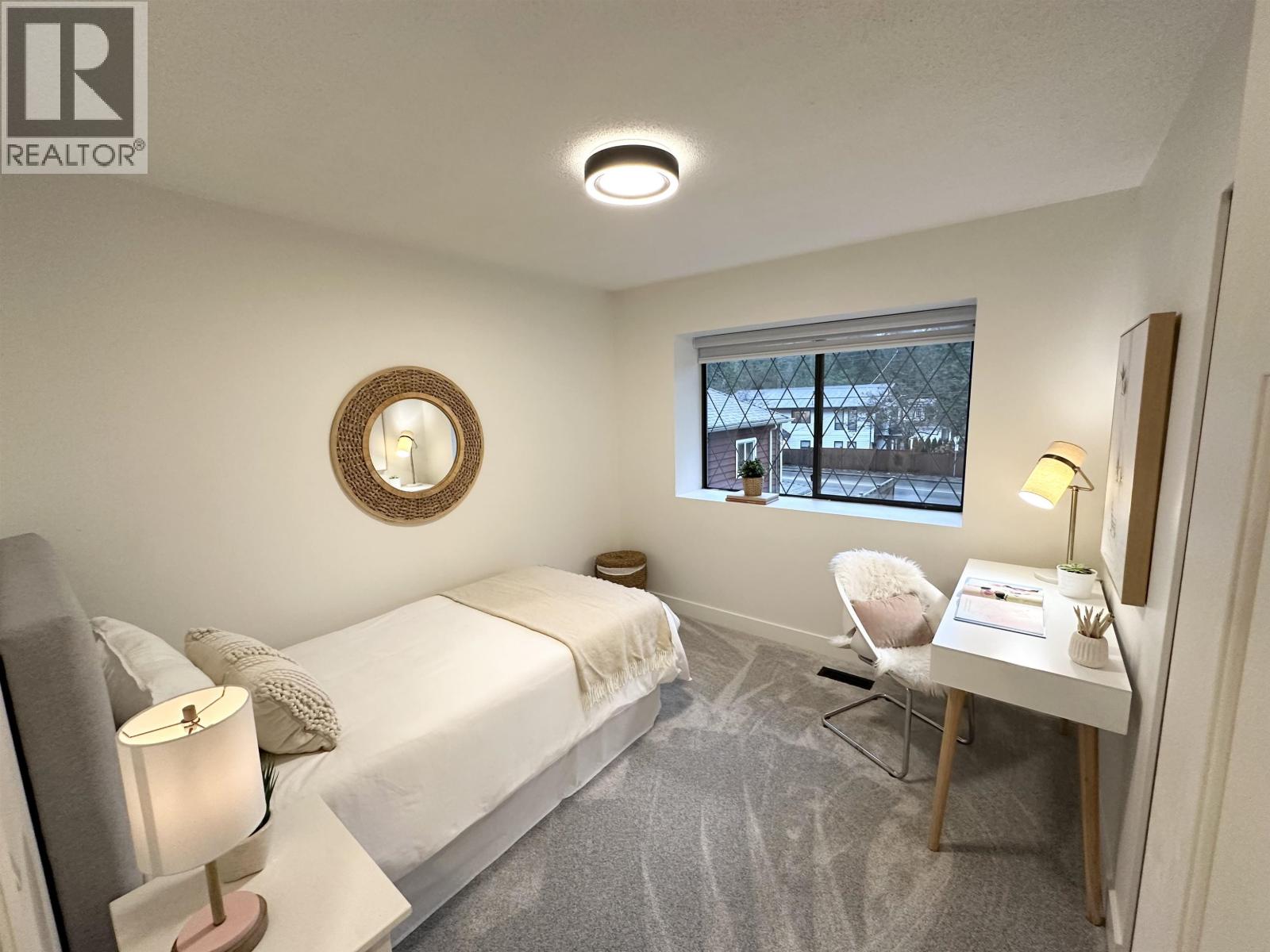 1777 Caledonia Avenue, North Vancouver, British Columbia  V7G 1T5 - Photo 11 - R3077220