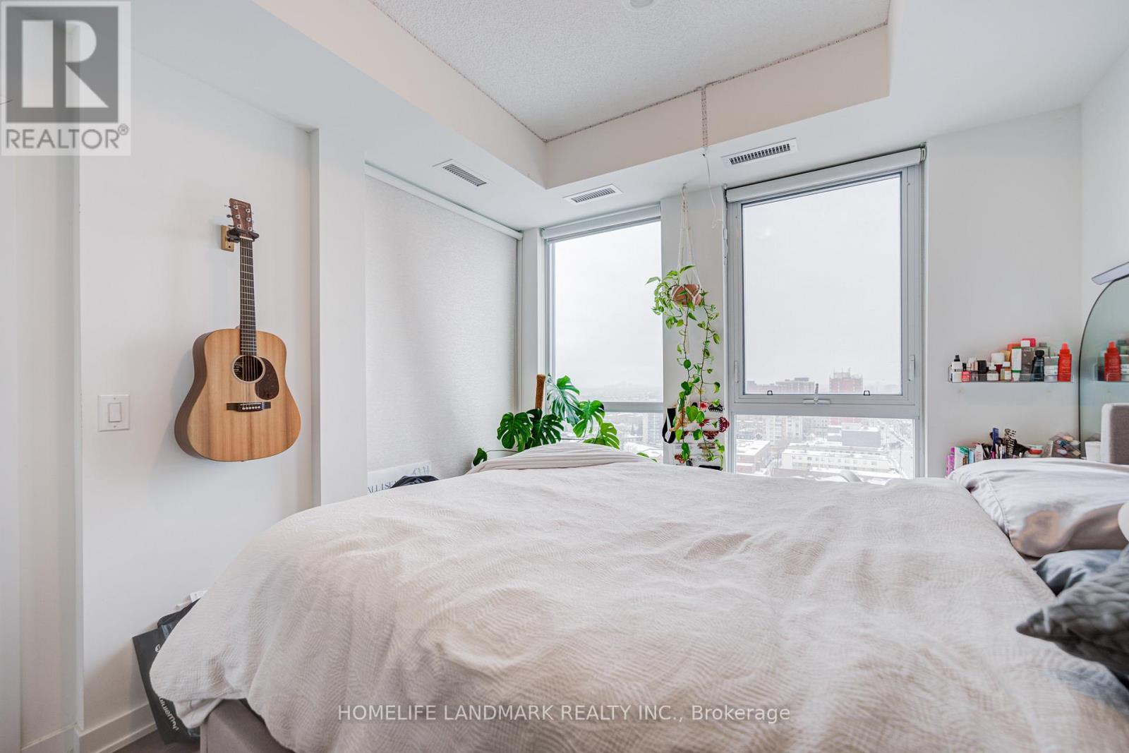 1507 - 1603 Eglinton Avenue W, Toronto, Ontario  M6E 2H1 - Photo 19 - C12684206