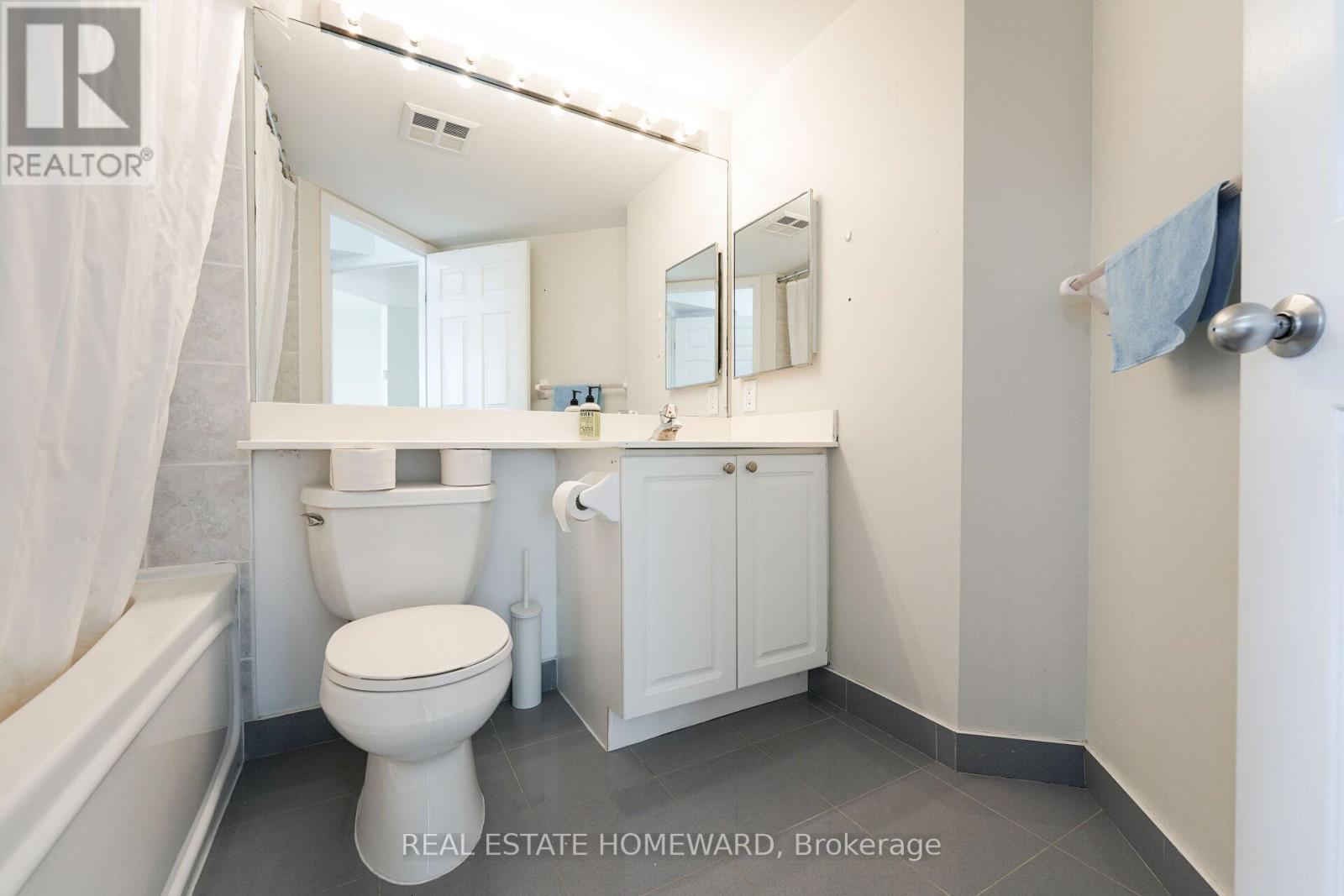 1811 - 28 Harrison Garden Boulevard, Toronto, Ontario  M2N 7B5 - Photo 15 - C12684212