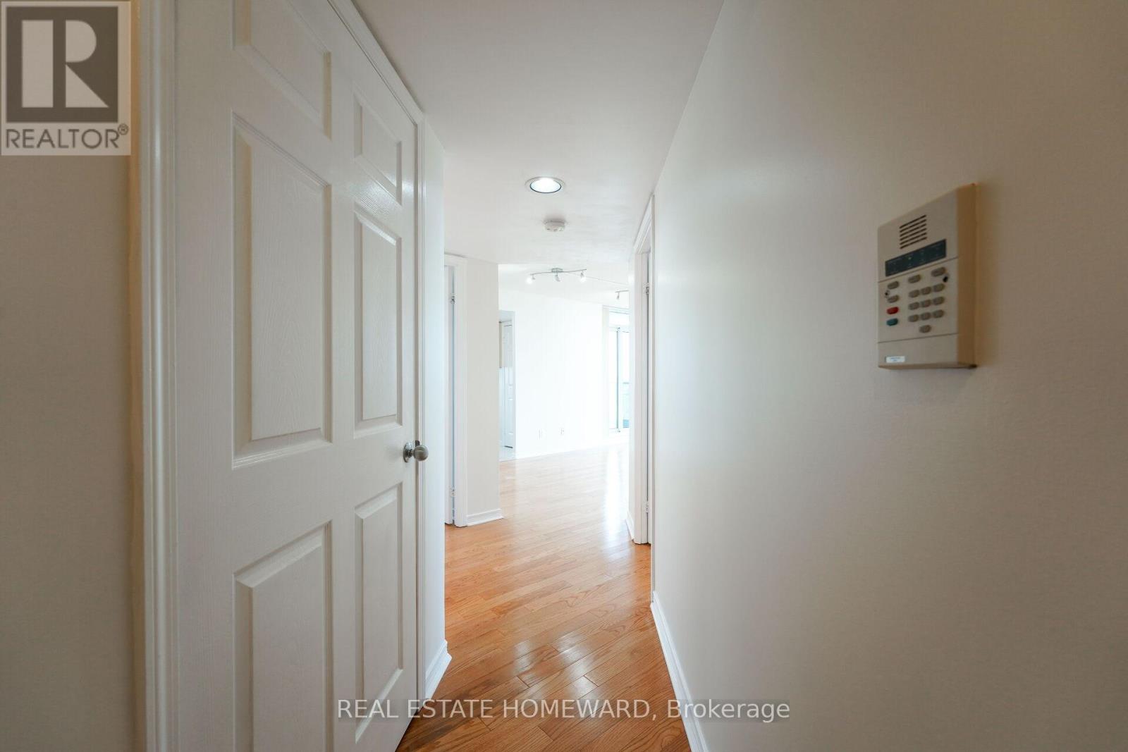 1811 - 28 Harrison Garden Boulevard, Toronto, Ontario  M2N 7B5 - Photo 3 - C12684212