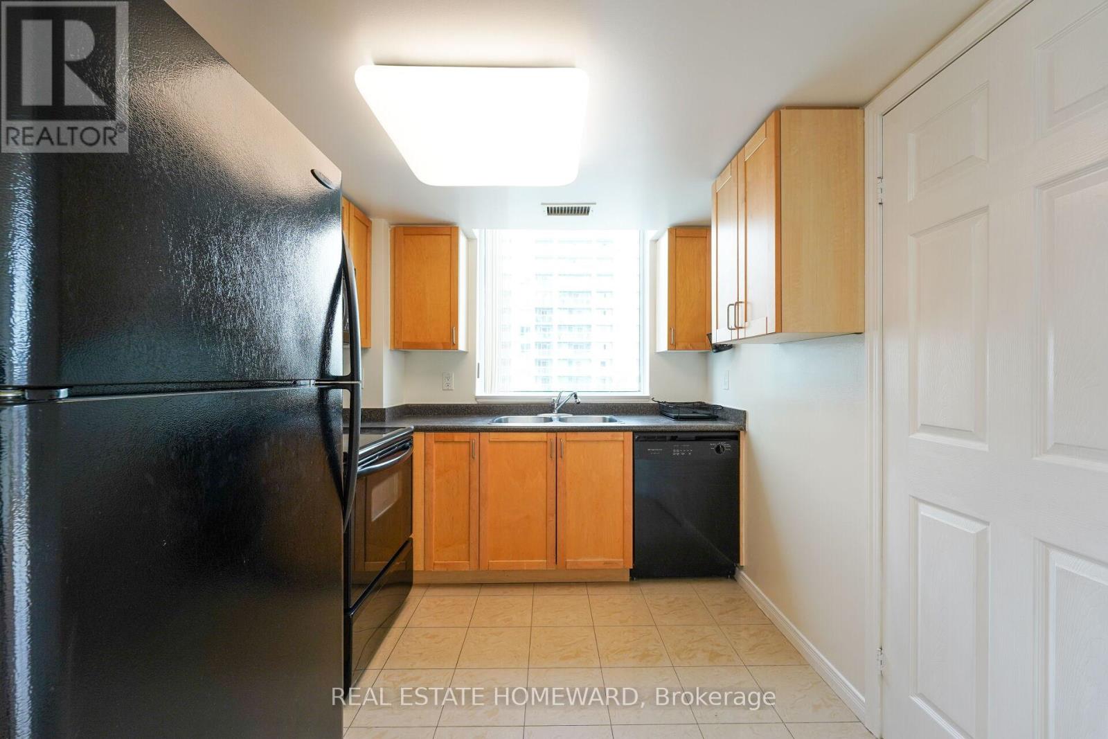 1811 - 28 Harrison Garden Boulevard, Toronto, Ontario  M2N 7B5 - Photo 8 - C12684212