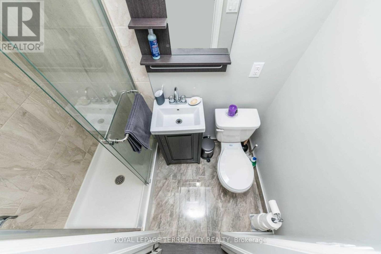 637 Lansdowne Avenue, Toronto, Ontario  M6H 3Y2 - Photo 14 - C12684246