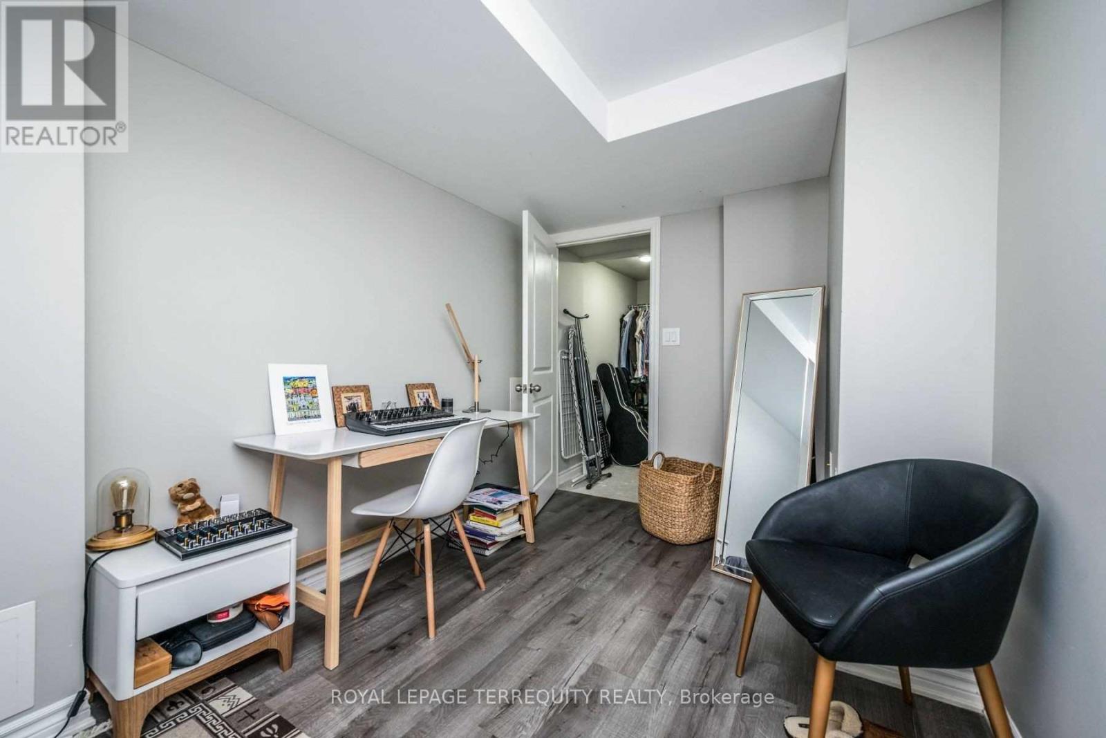 637 Lansdowne Avenue, Toronto, Ontario  M6H 3Y2 - Photo 27 - C12684246