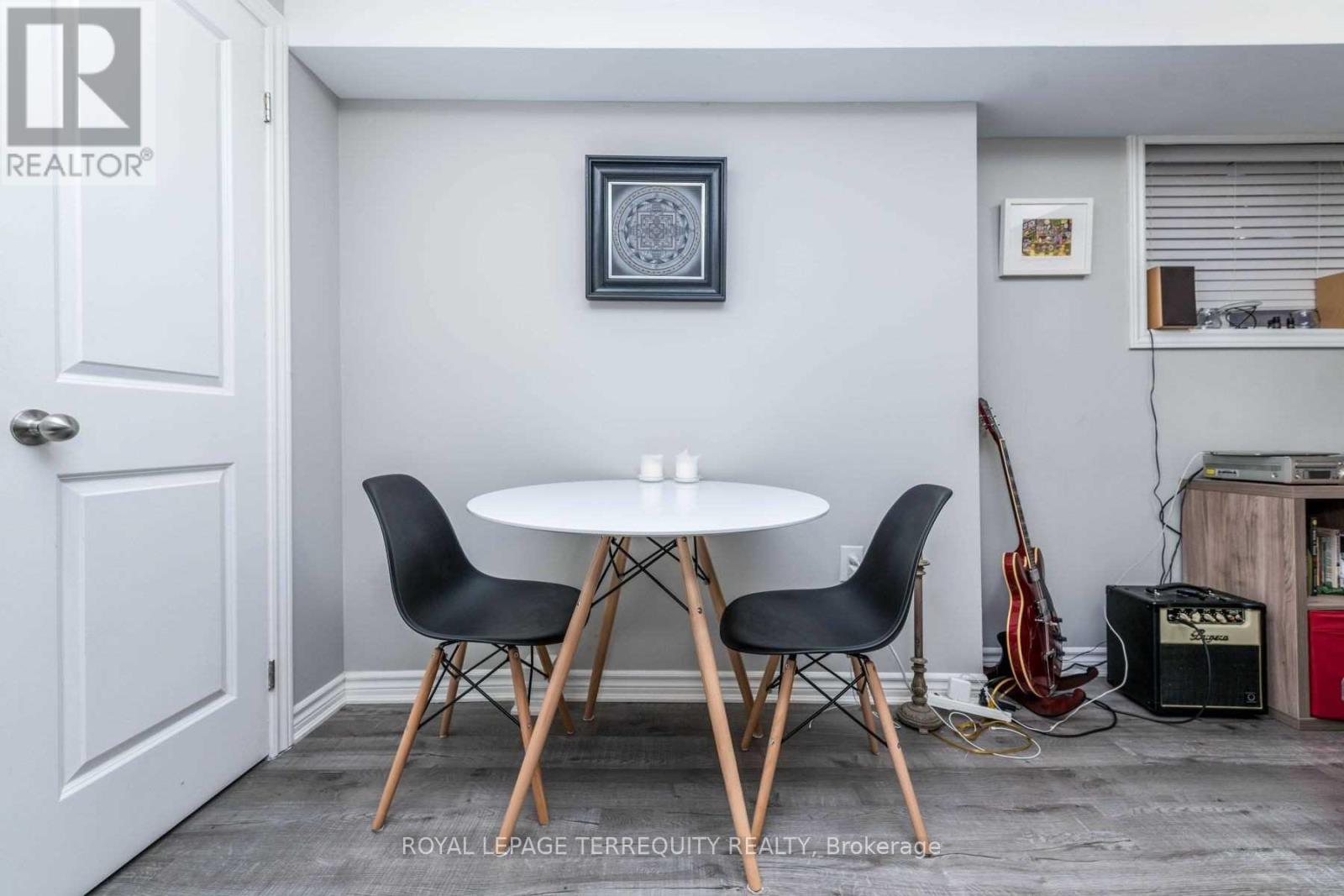 637 Lansdowne Avenue, Toronto, Ontario  M6H 3Y2 - Photo 8 - C12684246