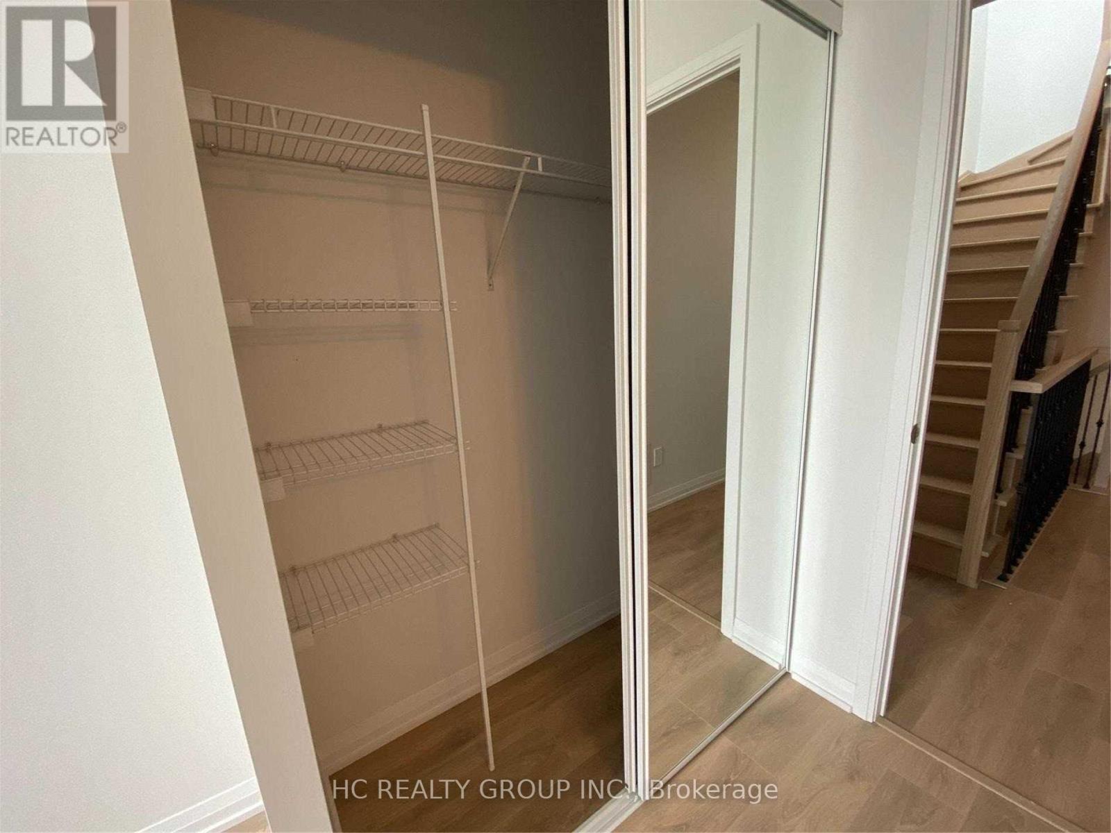 Th02 - 1010 Portage Parkway, Vaughan, Ontario  L4K 0K3 - Photo 9 - N12684238