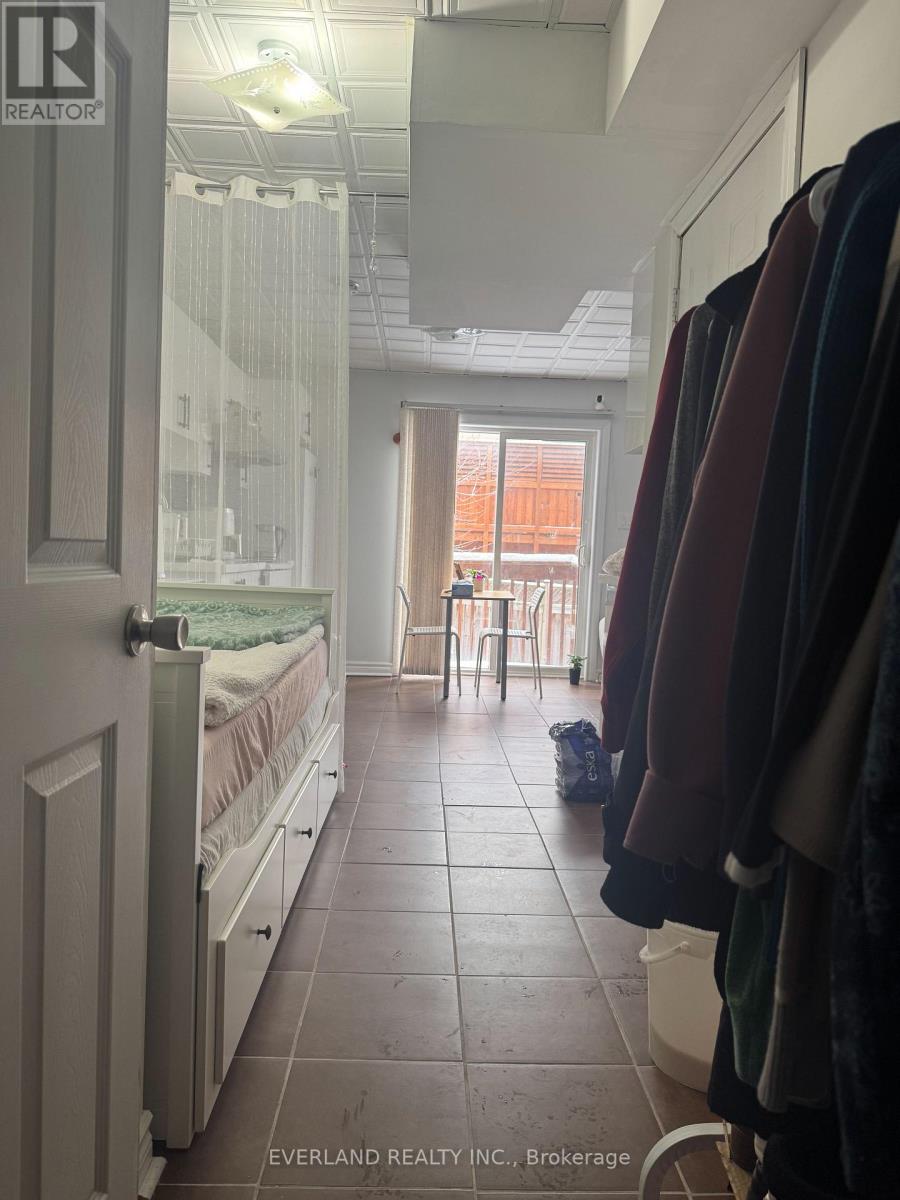 Basement - 221 Knapton Drive, Newmarket, Ontario  L3X 3B6 - Photo 11 - N12684240