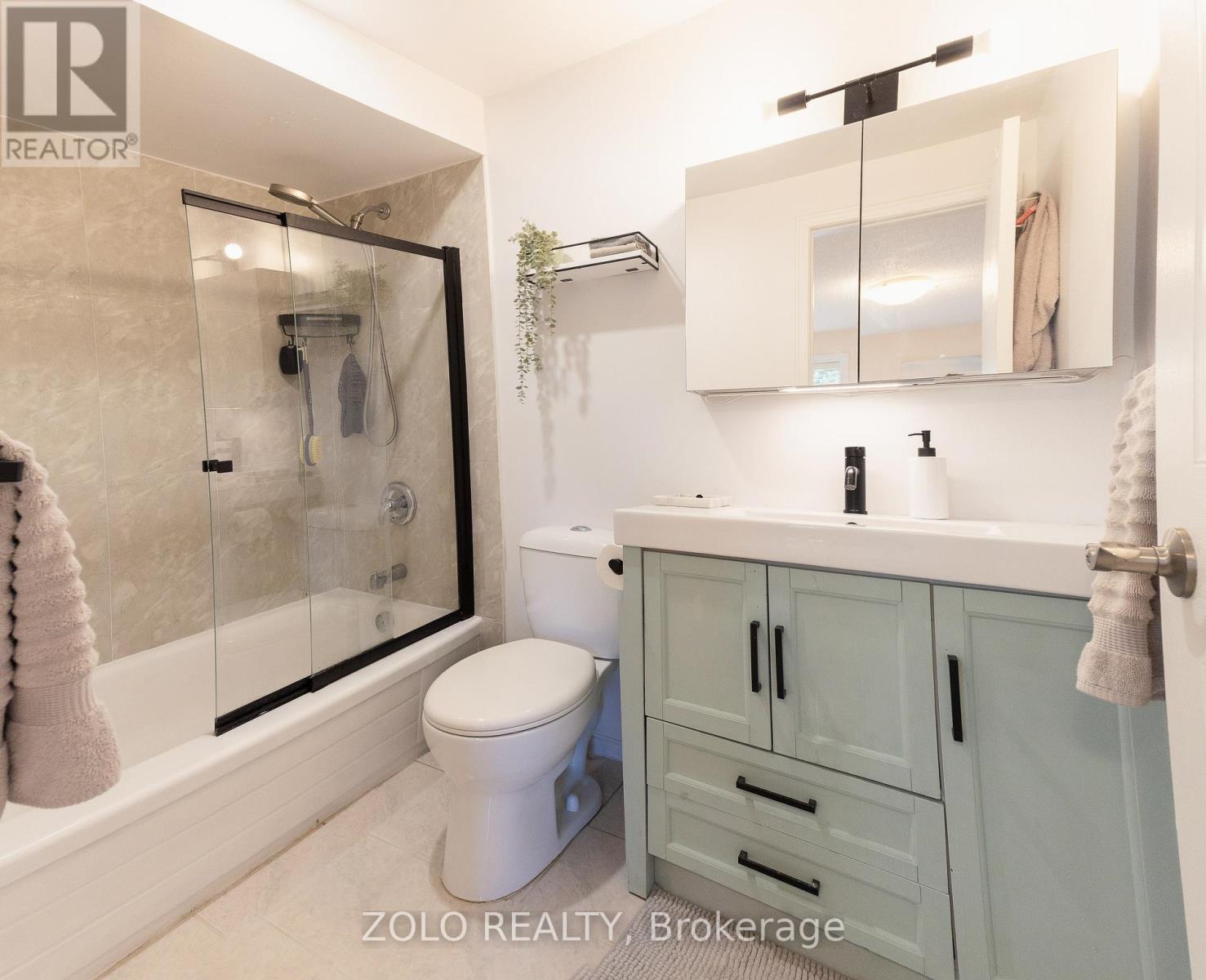 45 - 2272 Mowat Avenue, Oakville, Ontario  L6H 5L8 - Photo 19 - W12684218