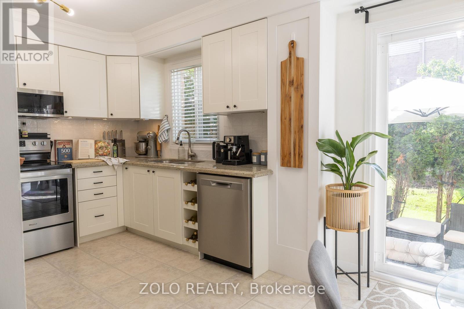 45 - 2272 Mowat Avenue, Oakville, Ontario  L6H 5L8 - Photo 6 - W12684218