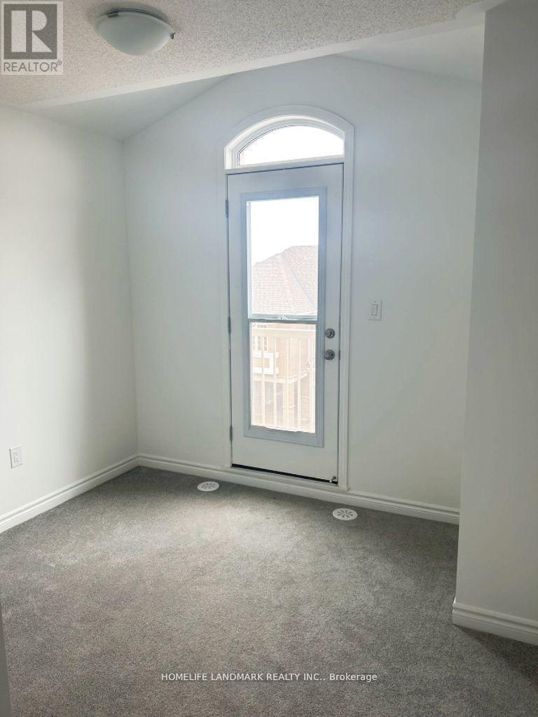 1833 Thames Circle, Milton, Ontario  L9E 2A4 - Photo 11 - W12684220