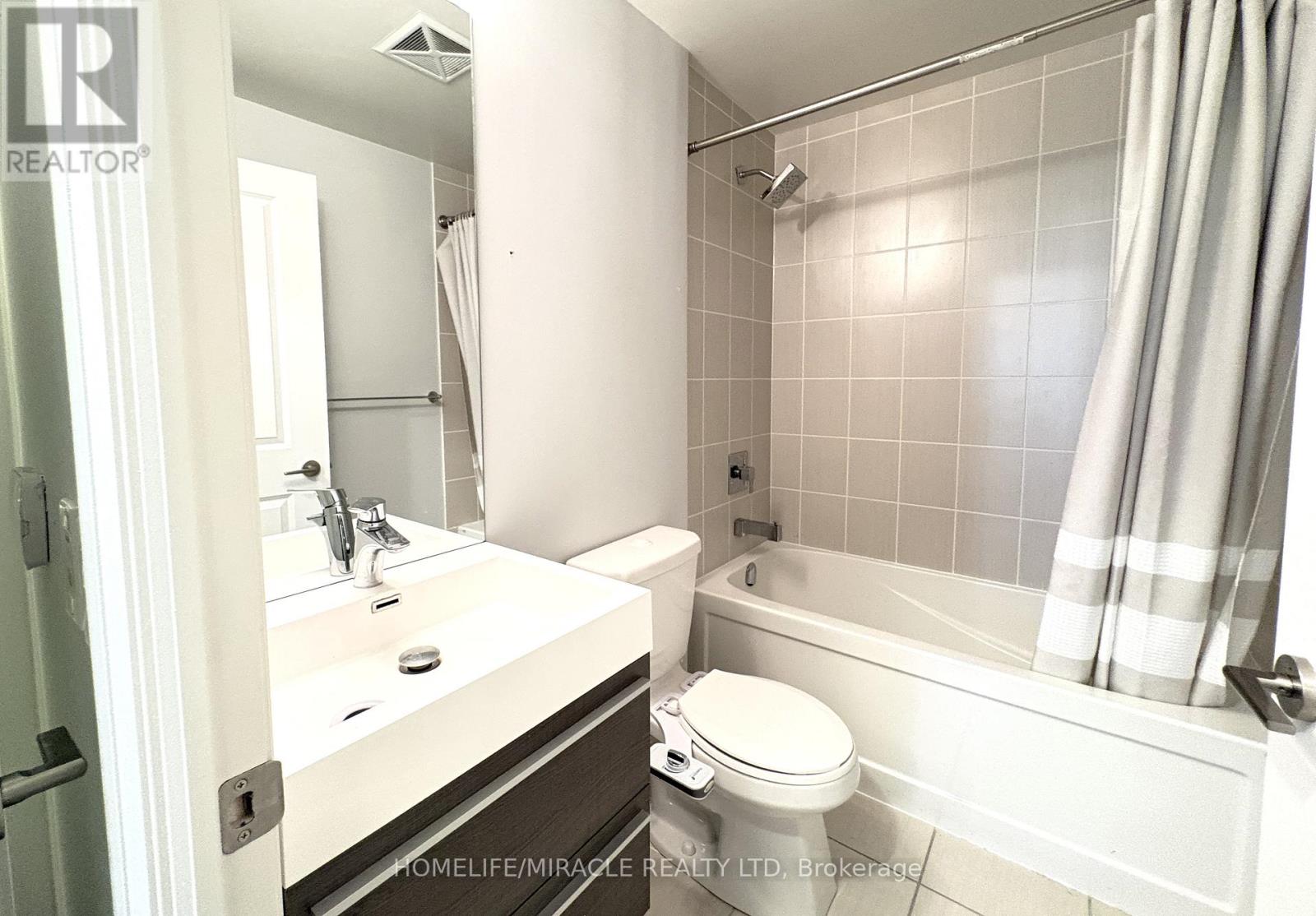 1707 - 17 Zorra Street, Toronto, Ontario  M8Z 4Z6 - Photo 10 - W12684222