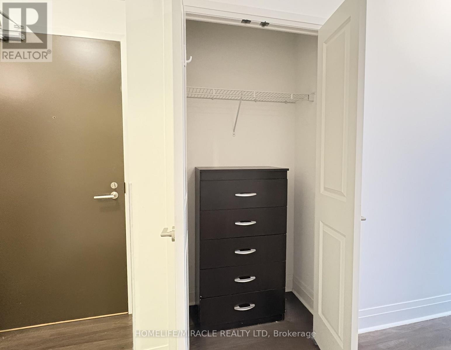 1707 - 17 Zorra Street, Toronto, Ontario  M8Z 4Z6 - Photo 8 - W12684222