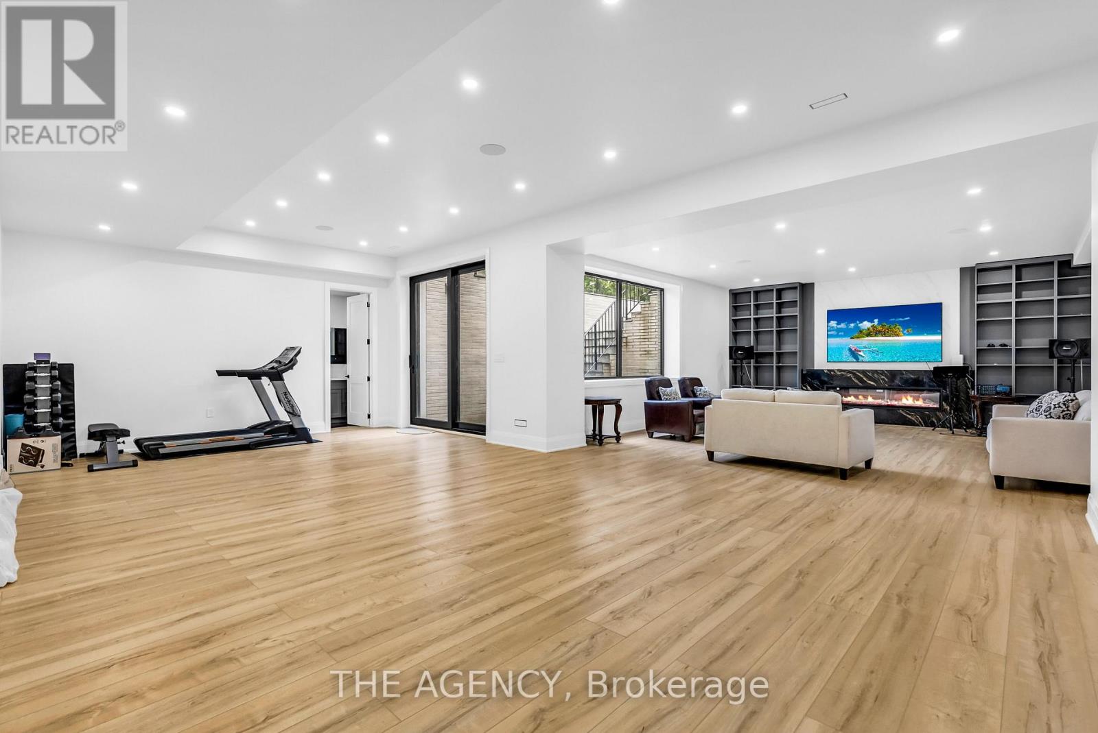 9 Earl Street, Mississauga, Ontario  L5M 1N6 - Photo 45 - W12684232