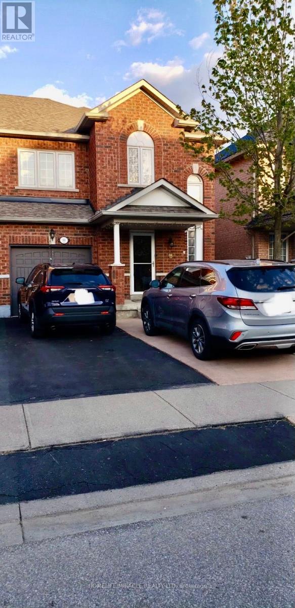 66 Echoridge Drive, Brampton, Ontario  L7A 3L7 - Photo 6 - W12684248