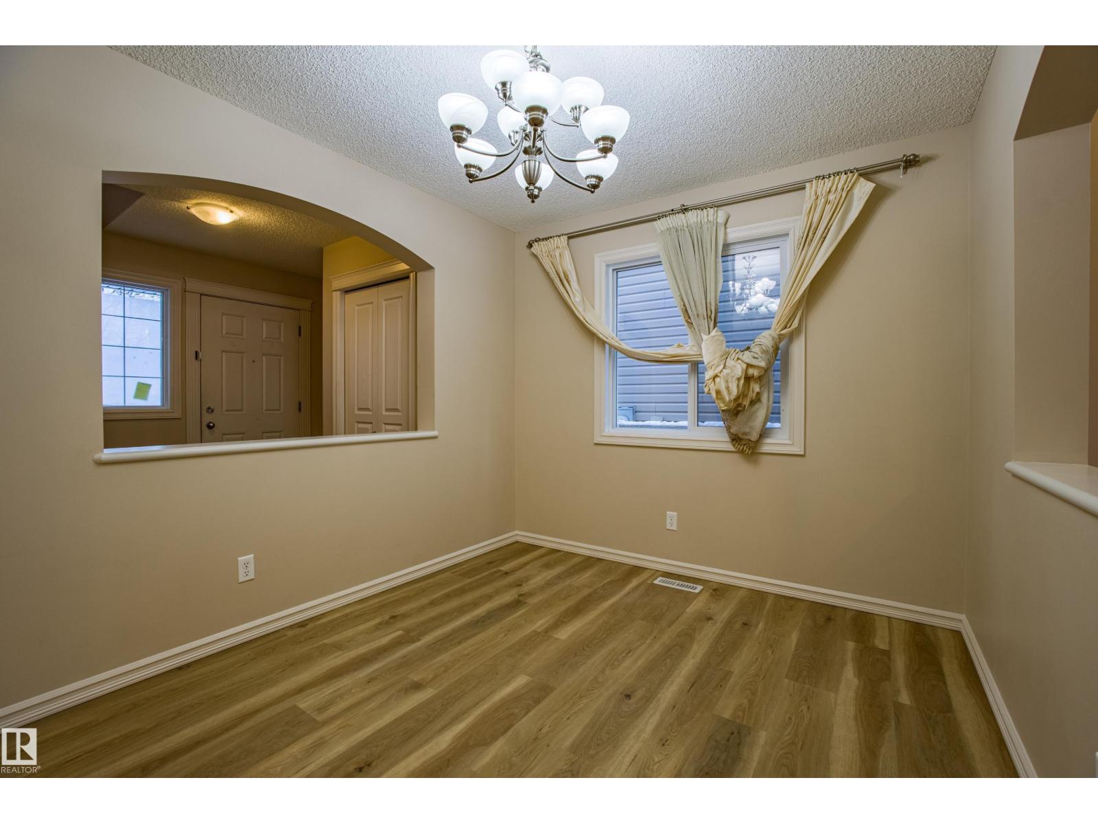 1253 Latta Cr Nw, Edmonton, Alberta  T6R 3P6 - Photo 7 - E4466375