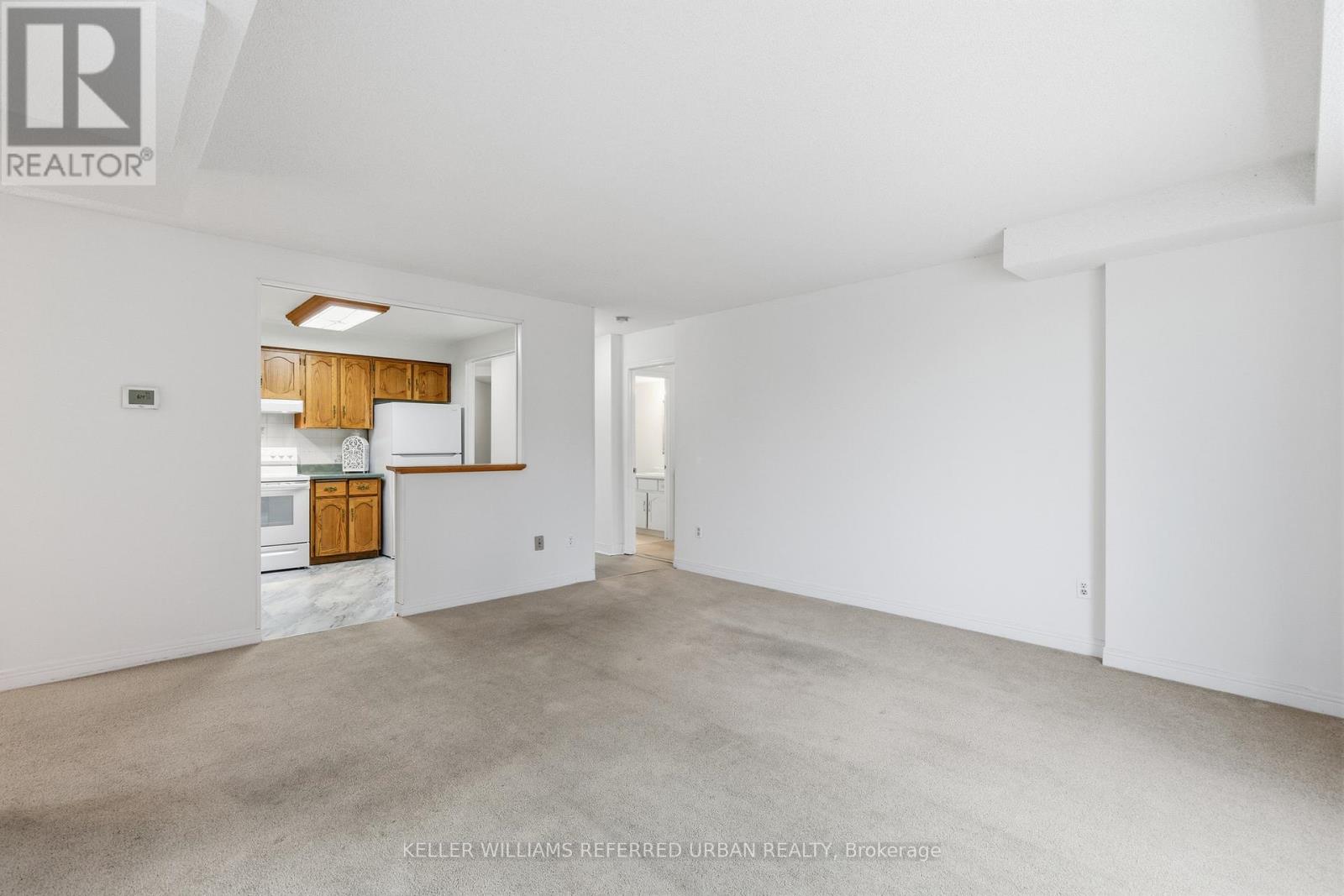 208 - 8 Village Green, Hamilton, Ontario  L8G 5B8 - Photo 27 - X12684234