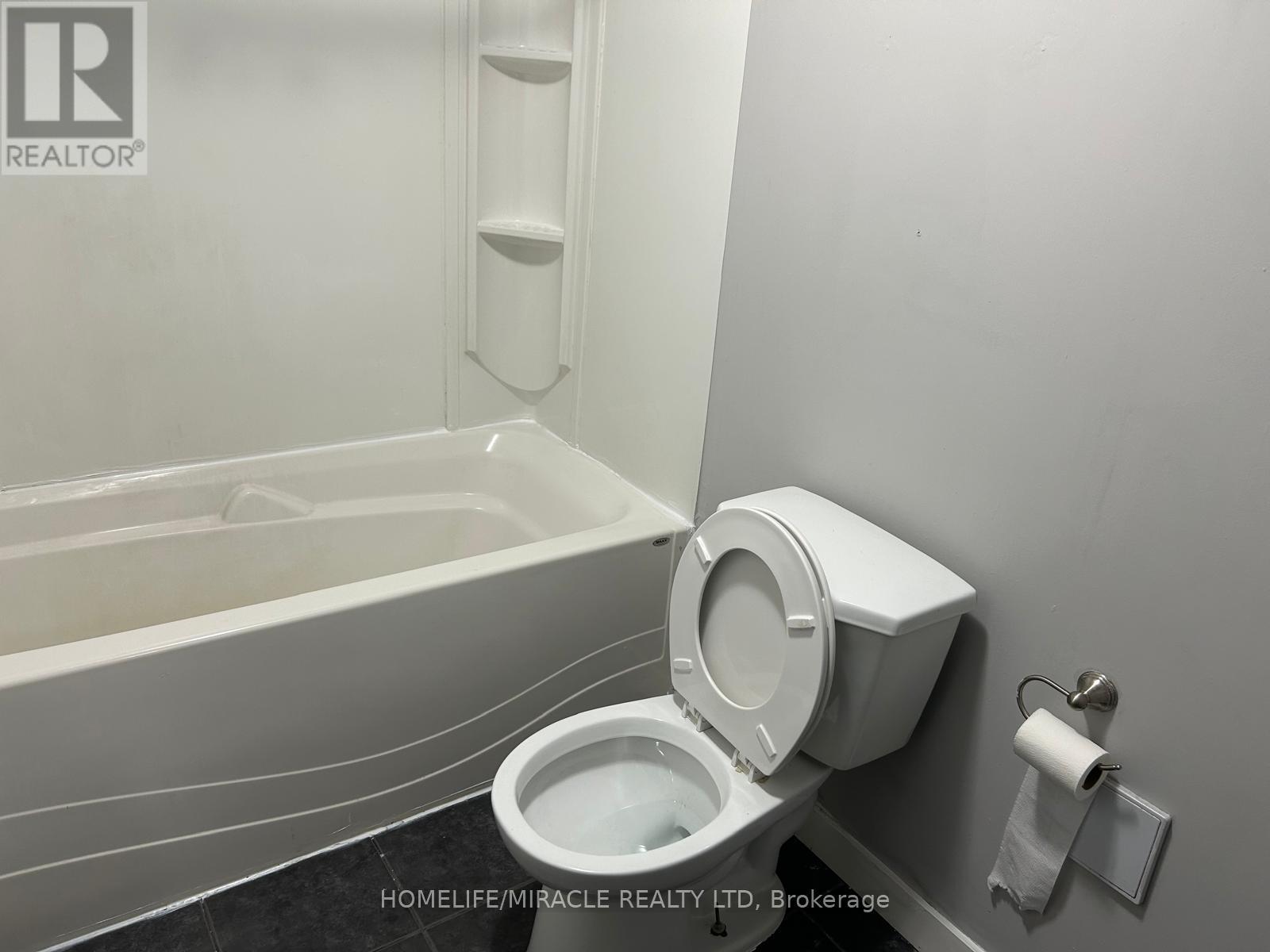 4 - 594 Barton Street E, Hamilton, Ontario  L8L 2Z7 - Photo 13 - X12684250