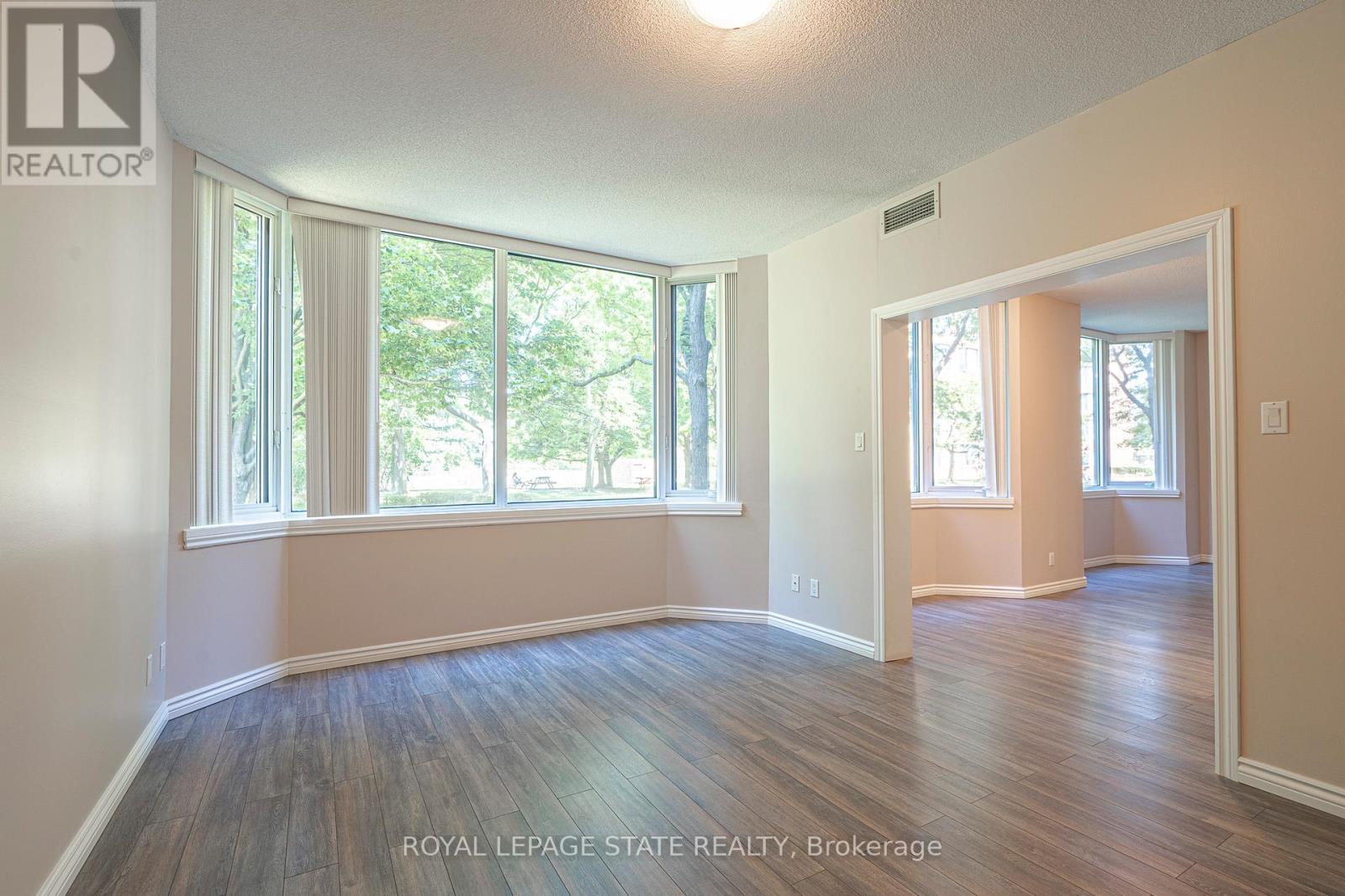 105 - 200 Limeridge Road W, Hamilton, Ontario  L9C 7M7 - Photo 14 - X12684252