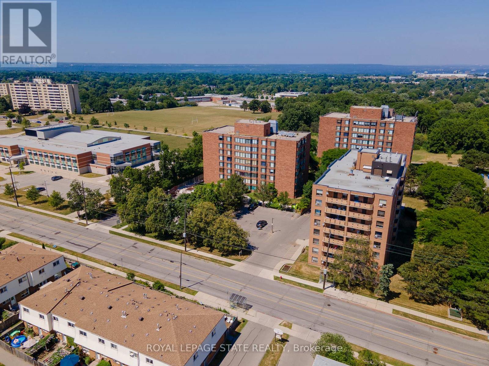 105 - 200 Limeridge Road W, Hamilton, Ontario  L9C 7M7 - Photo 33 - X12684252