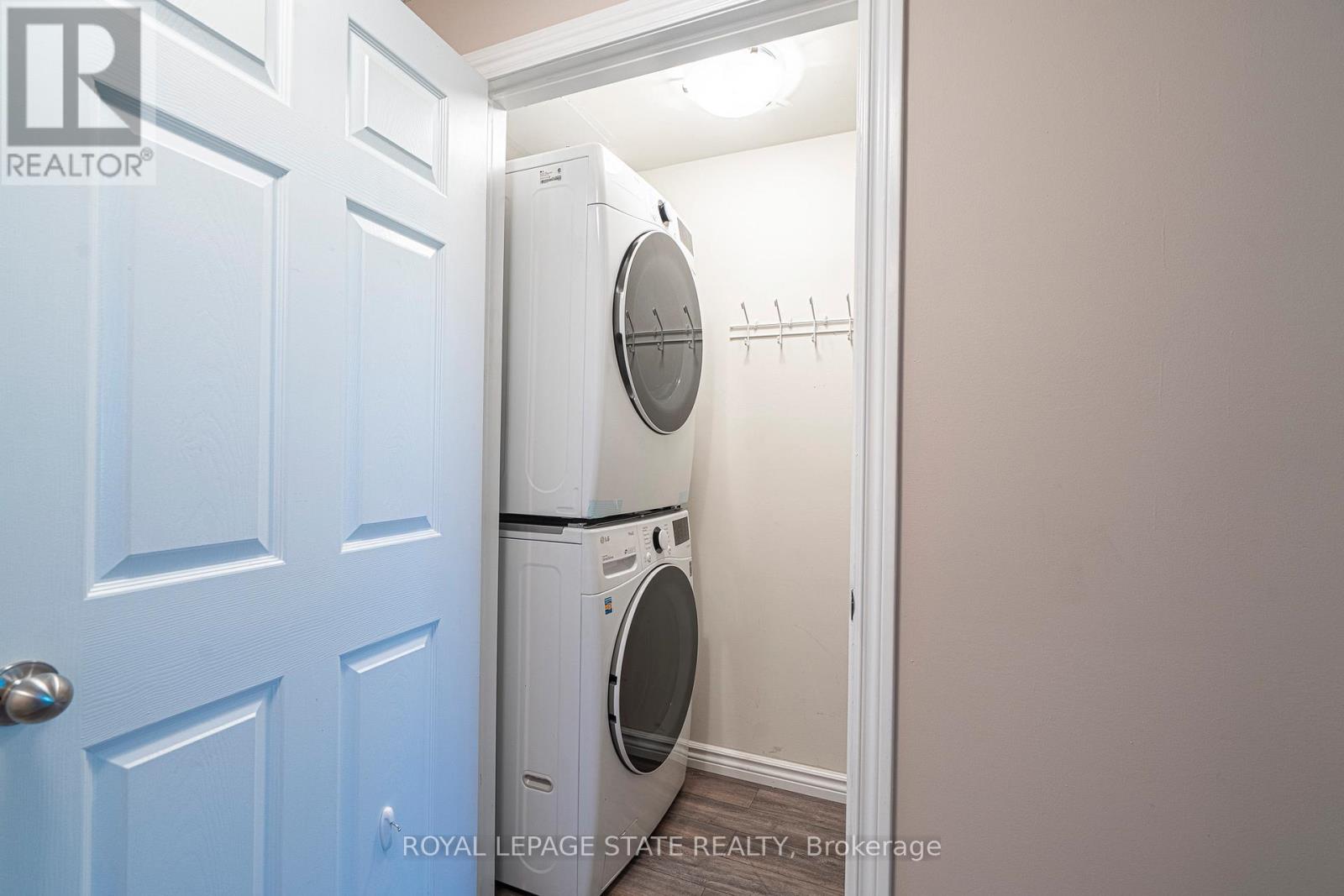 105 - 200 Limeridge Road W, Hamilton, Ontario  L9C 7M7 - Photo 7 - X12684252