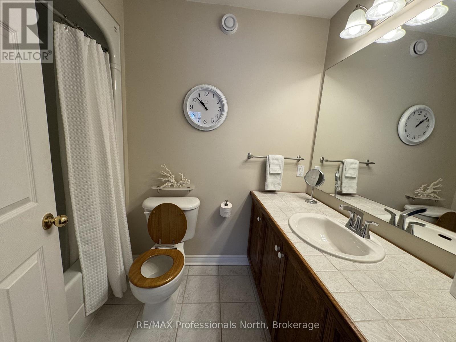 77 Ewing Street, Bracebridge, Ontario  P1L 2H7 - Photo 9 - X12681994