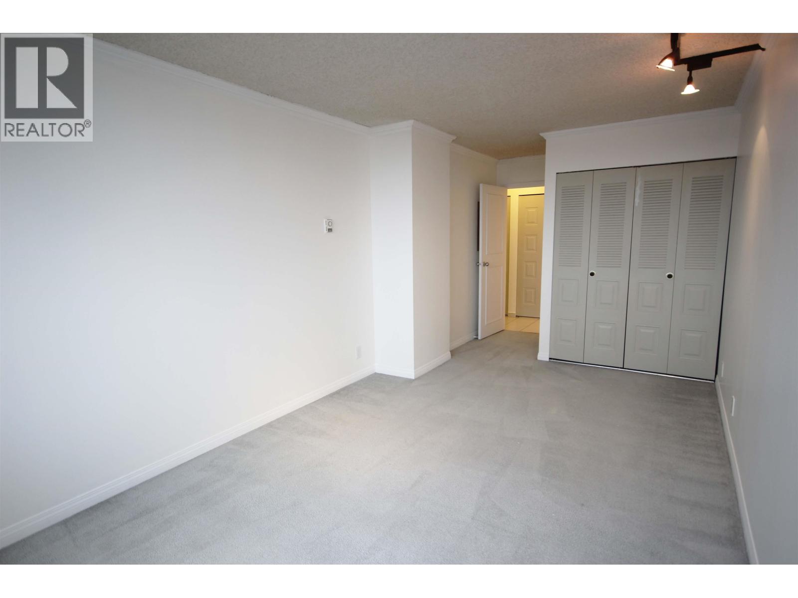 1703 3970 Carrigan Court, Burnaby, British Columbia  V3N 4S5 - Photo 3 - R3078046