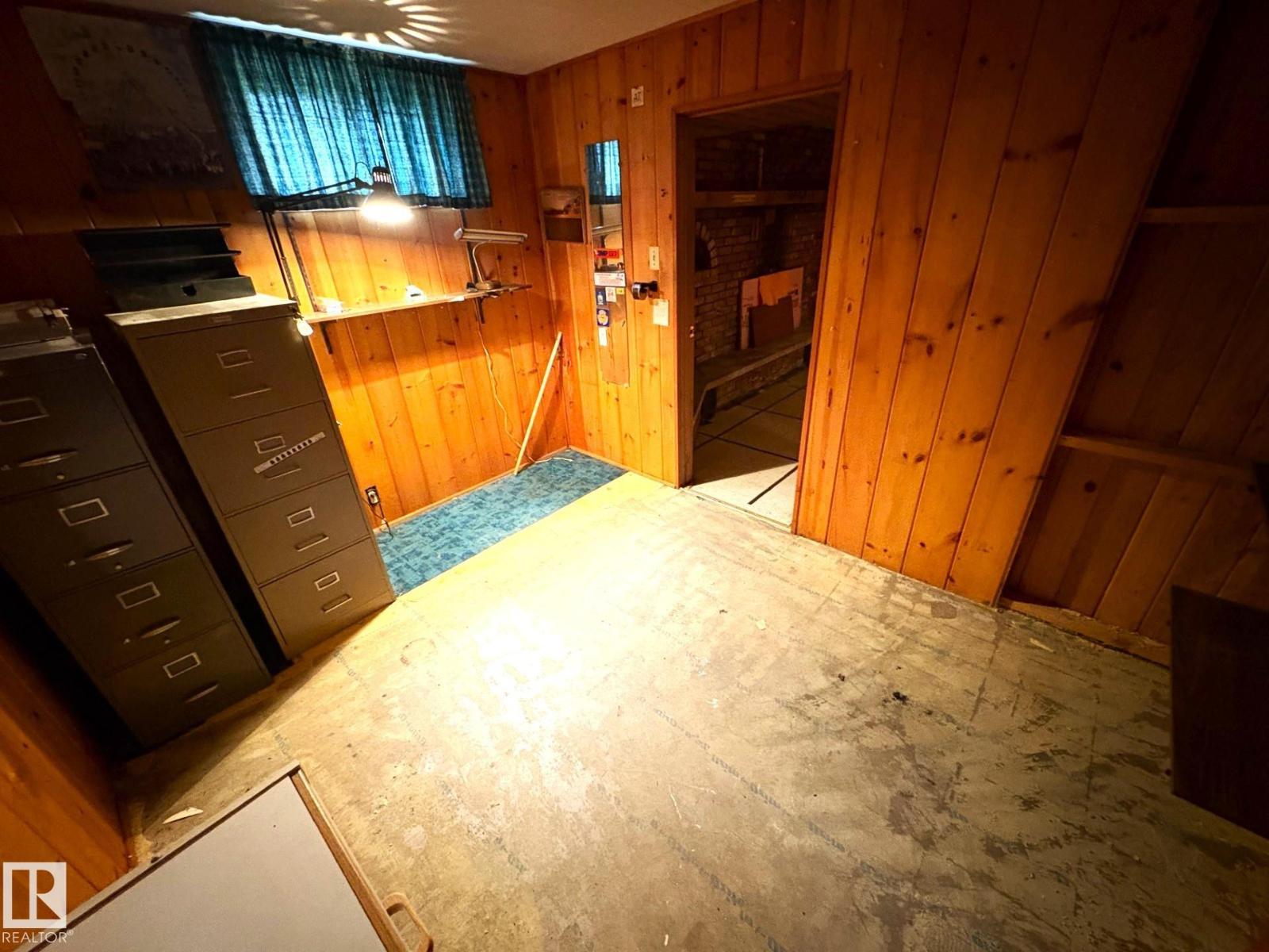 7524 95 Av Nw, Edmonton, Alberta  T6C 1X5 - Photo 14 - E4469680