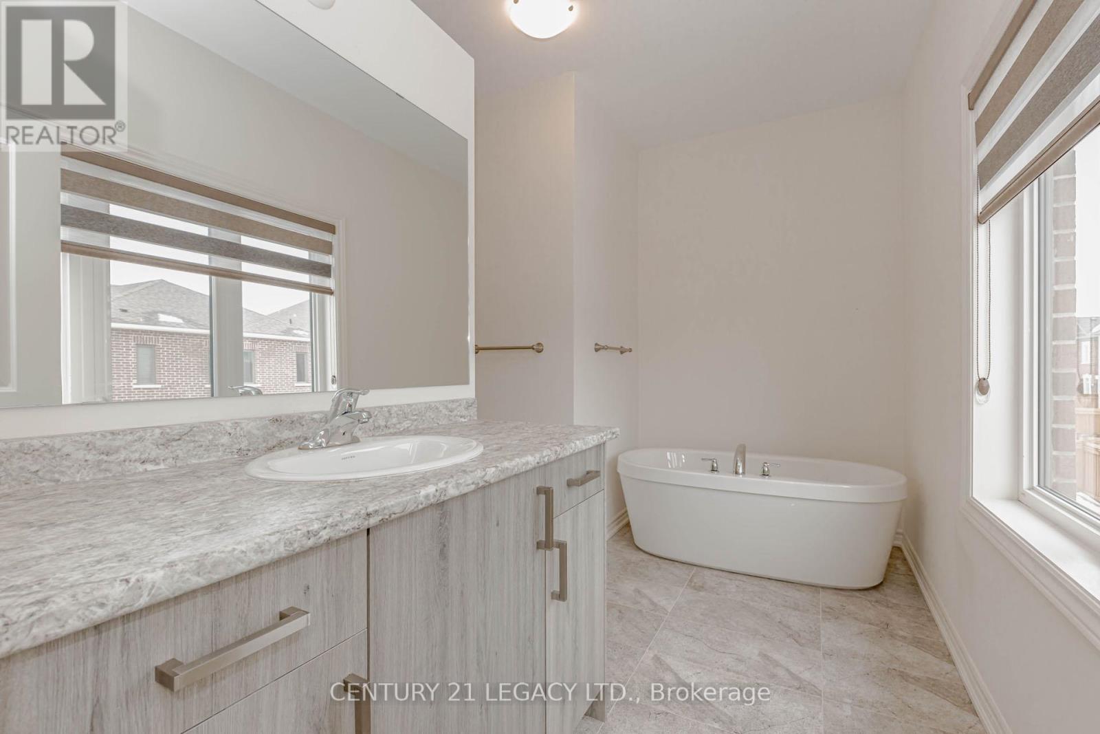 1271 Plymouth Drive, Oshawa, Ontario  L1L 0T9 - Photo 19 - E12684258