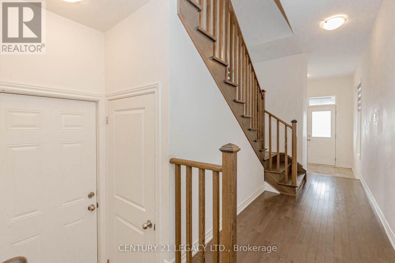 1271 Plymouth Drive, Oshawa, Ontario  L1L 0T9 - Photo 5 - E12684258