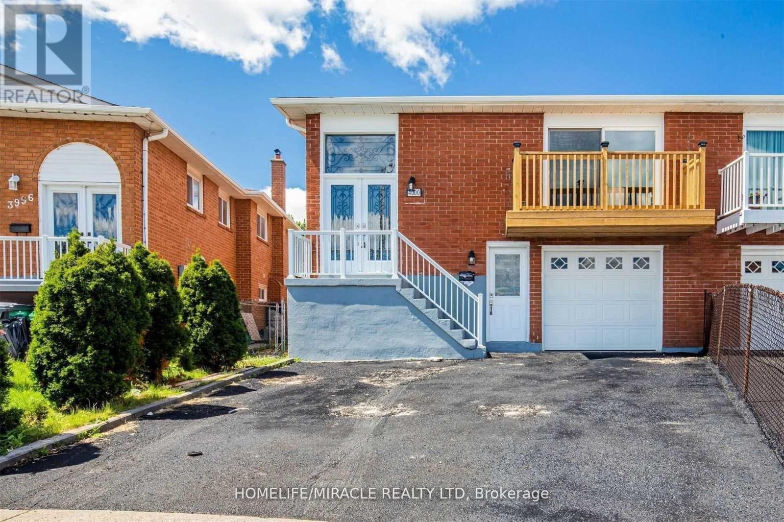 <div class="slider-price">$2,600 Monthly</div><p>4000 Key Court, Mississauga, Ontario</p>