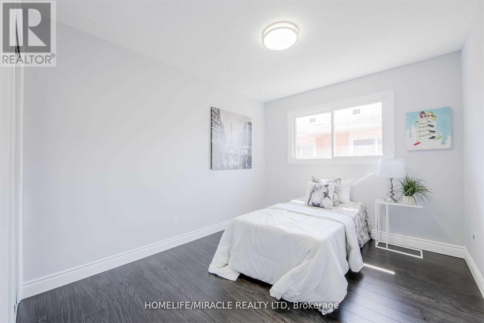 4000 Key Court, Mississauga, Ontario  L4T 4A5 - Photo 11 - W12684260