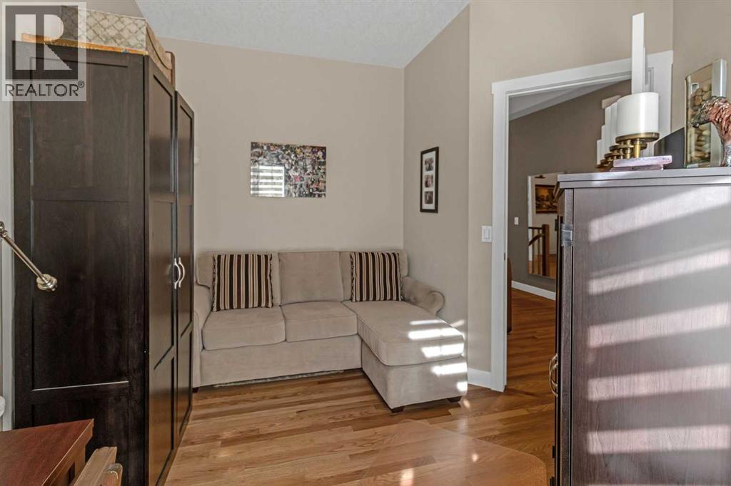 28 Prominence View Sw, Calgary, Alberta  T3H 3M8 - Photo 7 - A2272211