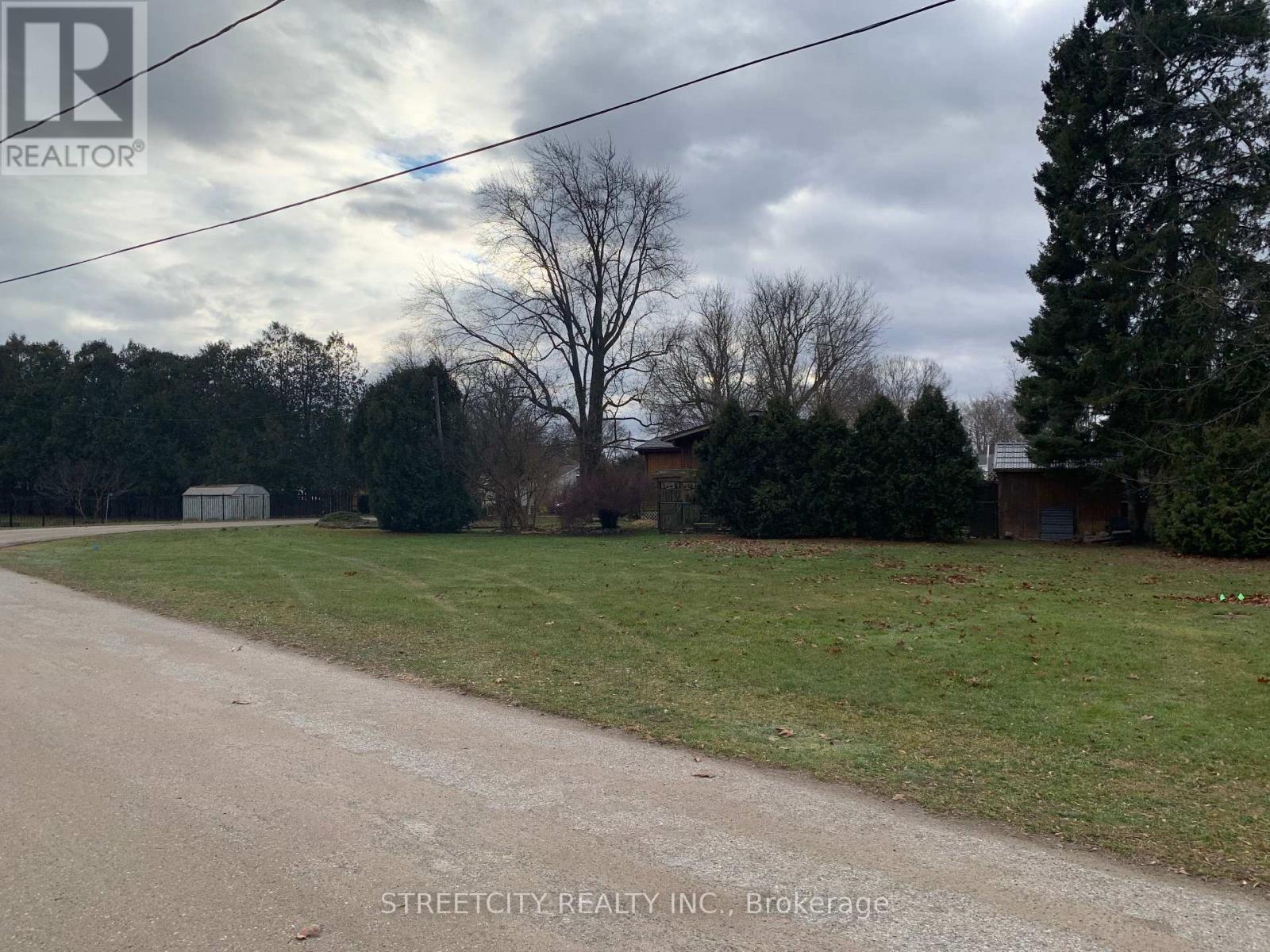 124 WELLINGTON STREET, Southwest Middlesex, Ontario