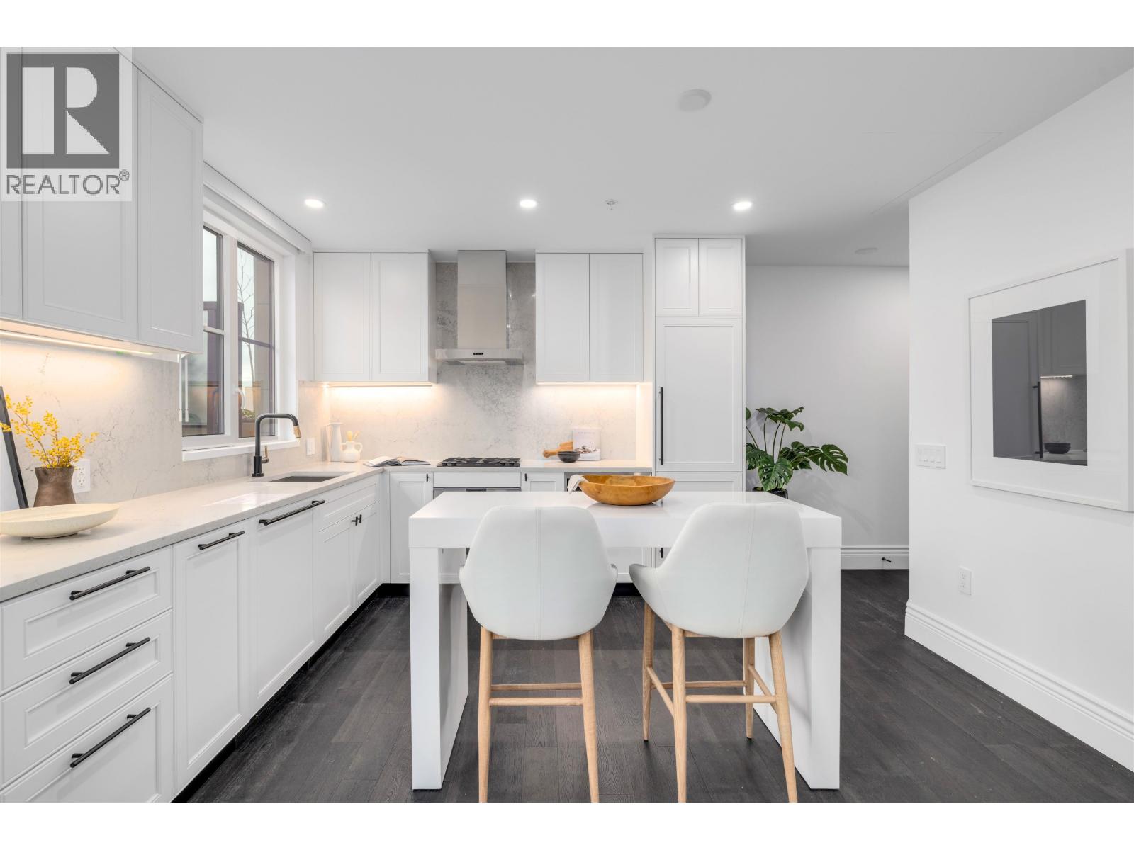 404 2096 W 47th Avenue, Vancouver, British Columbia  V6M 0E5 - Photo 3 - R3048959