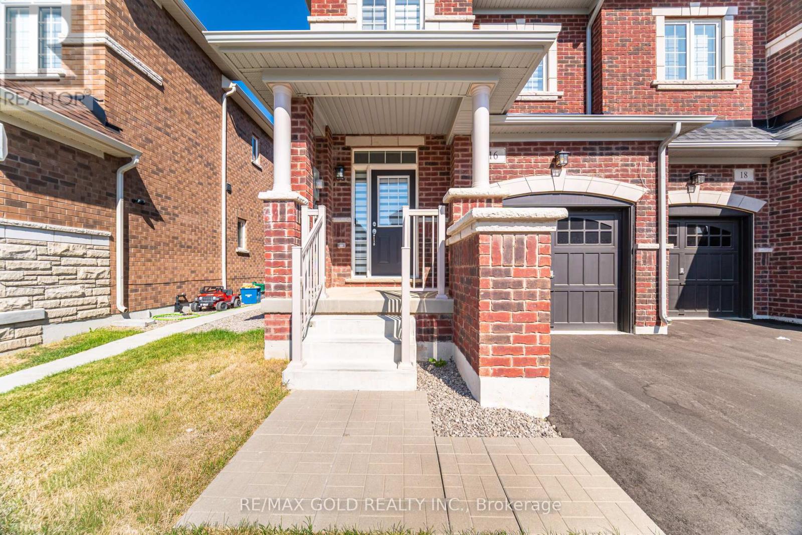 16 Lidstone Street, Cambridge, Ontario  N1T 0G4 - Photo 3 - X12684204