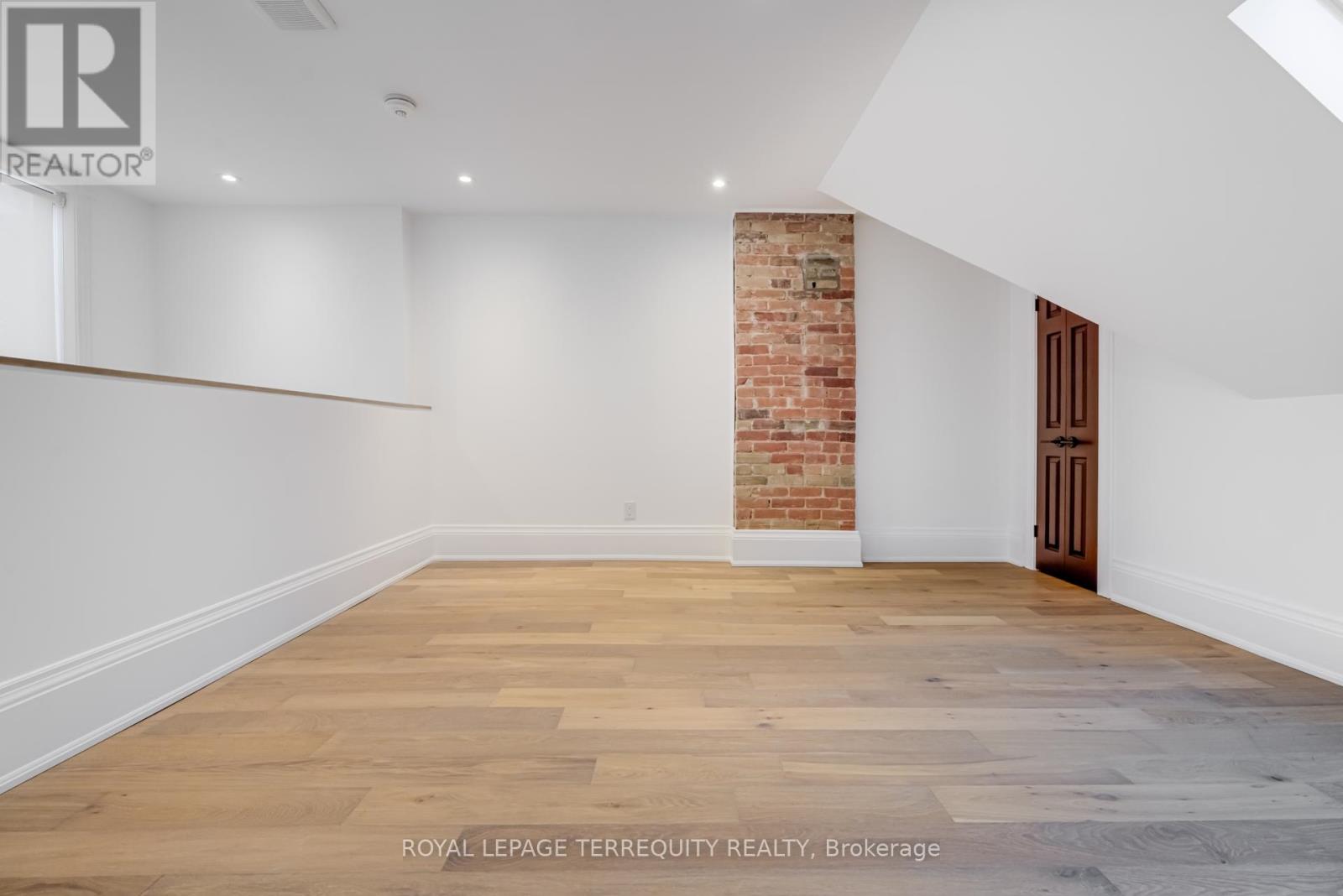 5 Aberdeen Avenue, Toronto, Ontario  M4X 1A1 - Photo 29 - C12684286