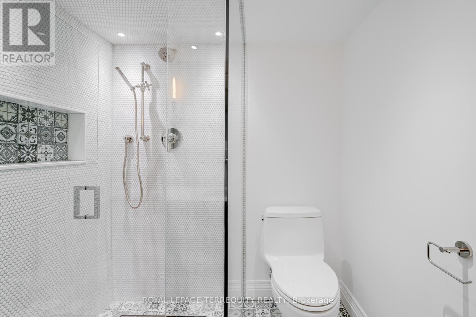 5 Aberdeen Avenue, Toronto, Ontario  M4X 1A1 - Photo 38 - C12684286