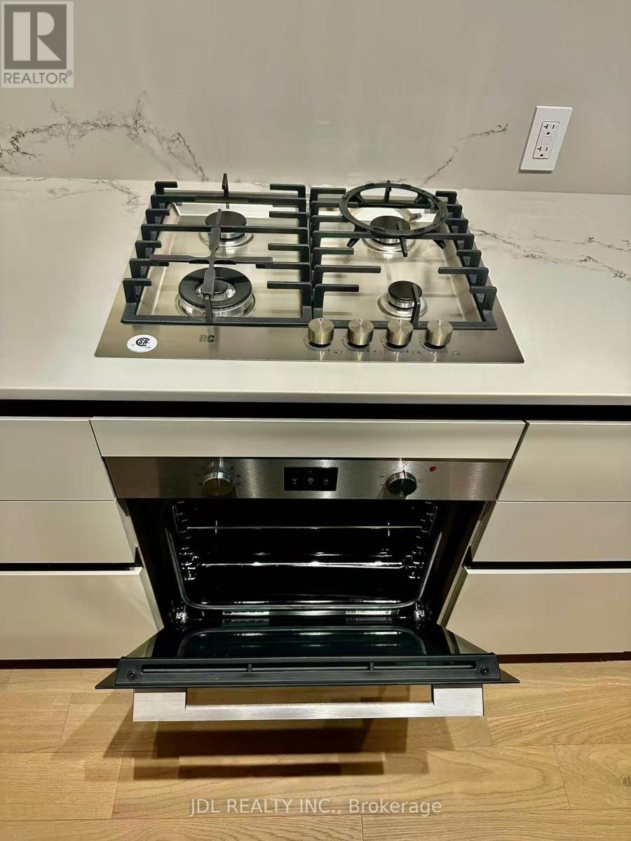 402 - 1720 Bayview Avenue, Toronto, Ontario  M4G 0E5 - Photo 5 - C12684288